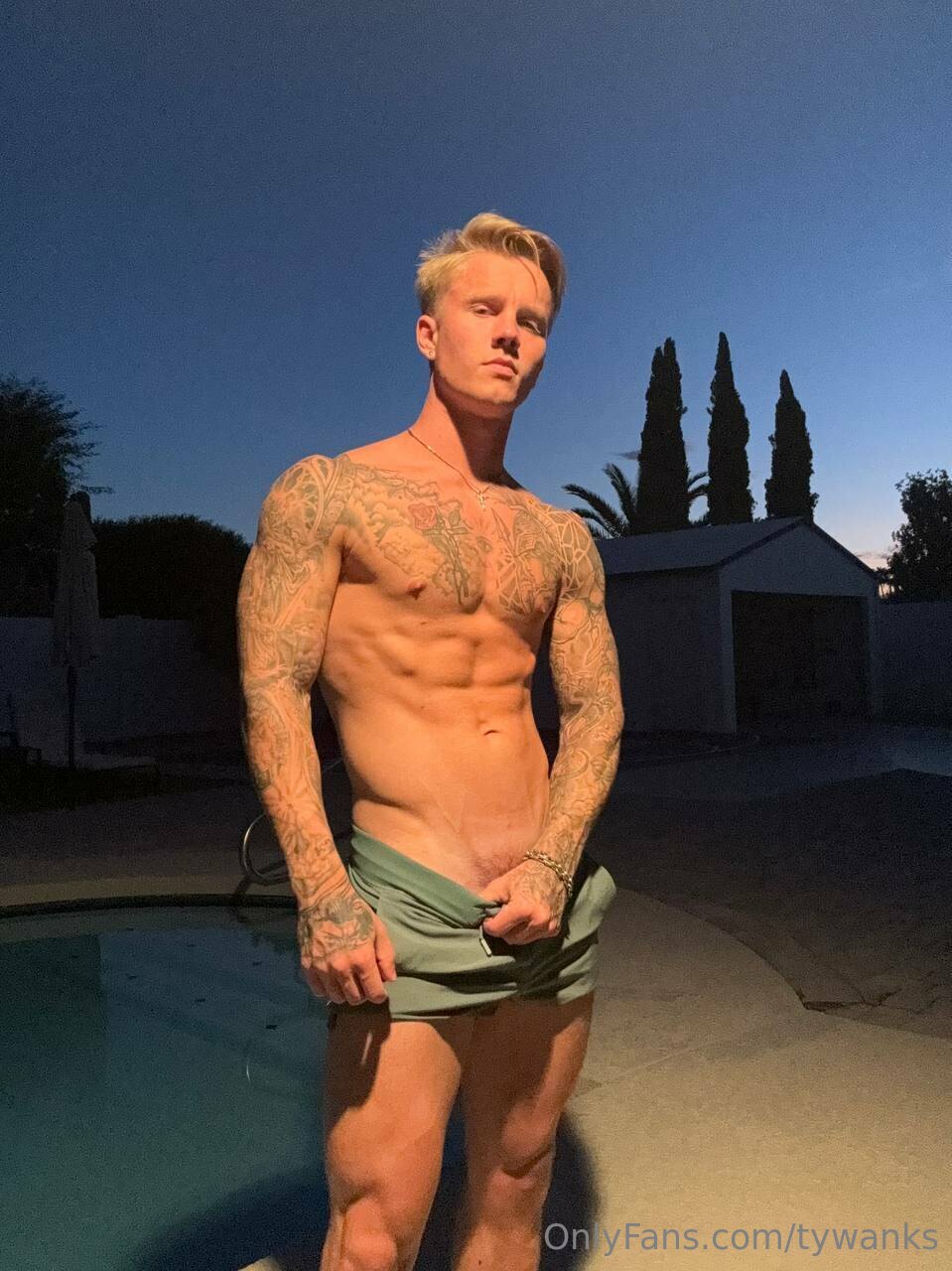 Sensational Affable twinkish Tyler Pauley Naked
0