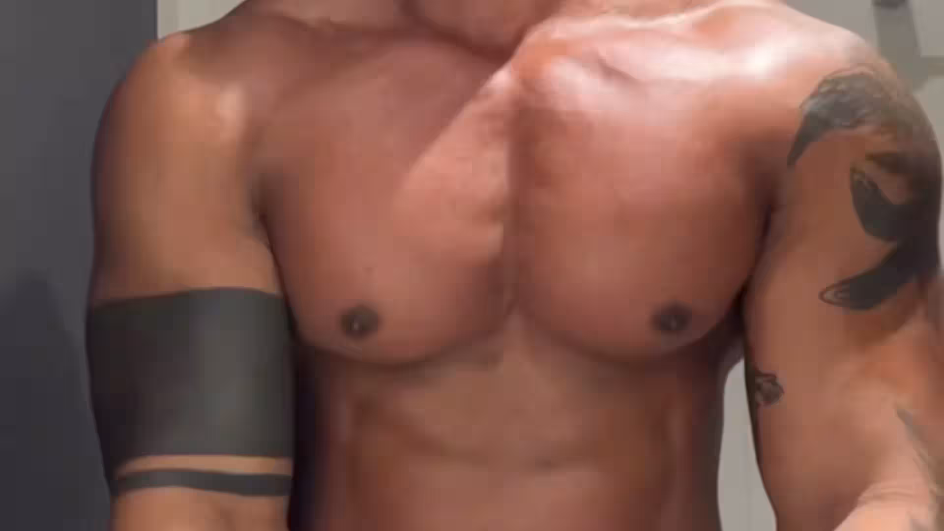 Sensational beefcake bulkstate leaks
3