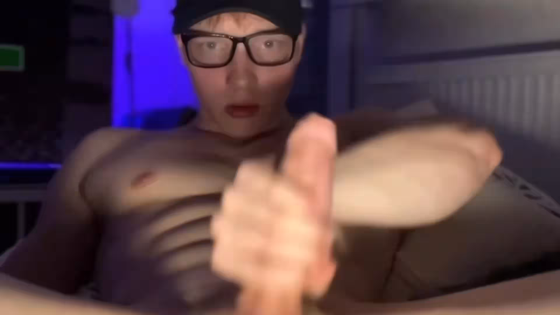 Sensational gutaussehend Tim Vylo big pecs
20