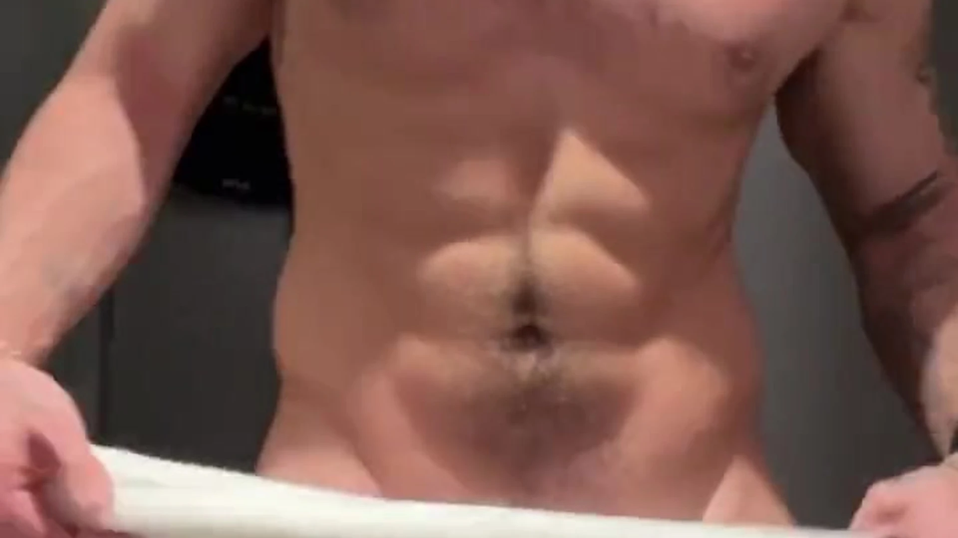 Sensational hot guy reality tv star michaelyerger leak
32