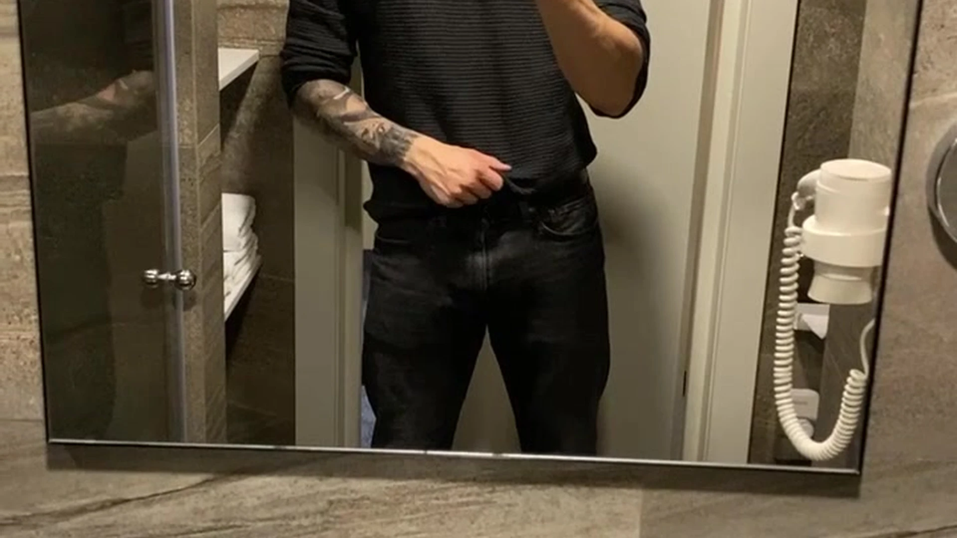 Sensational influencer український гей Max Barz fuck
4