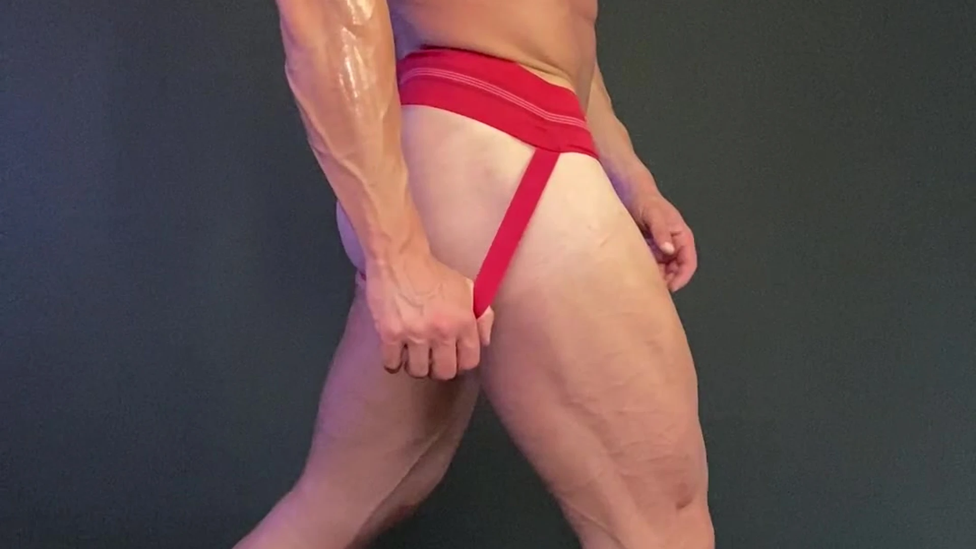Sensational ripped Charlie London sex
1