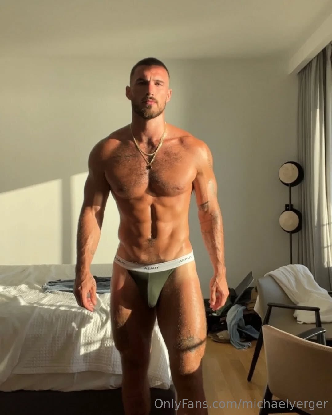 Sensational sexy slut survivor reality tv show Michael Yerger onlyfams
7
