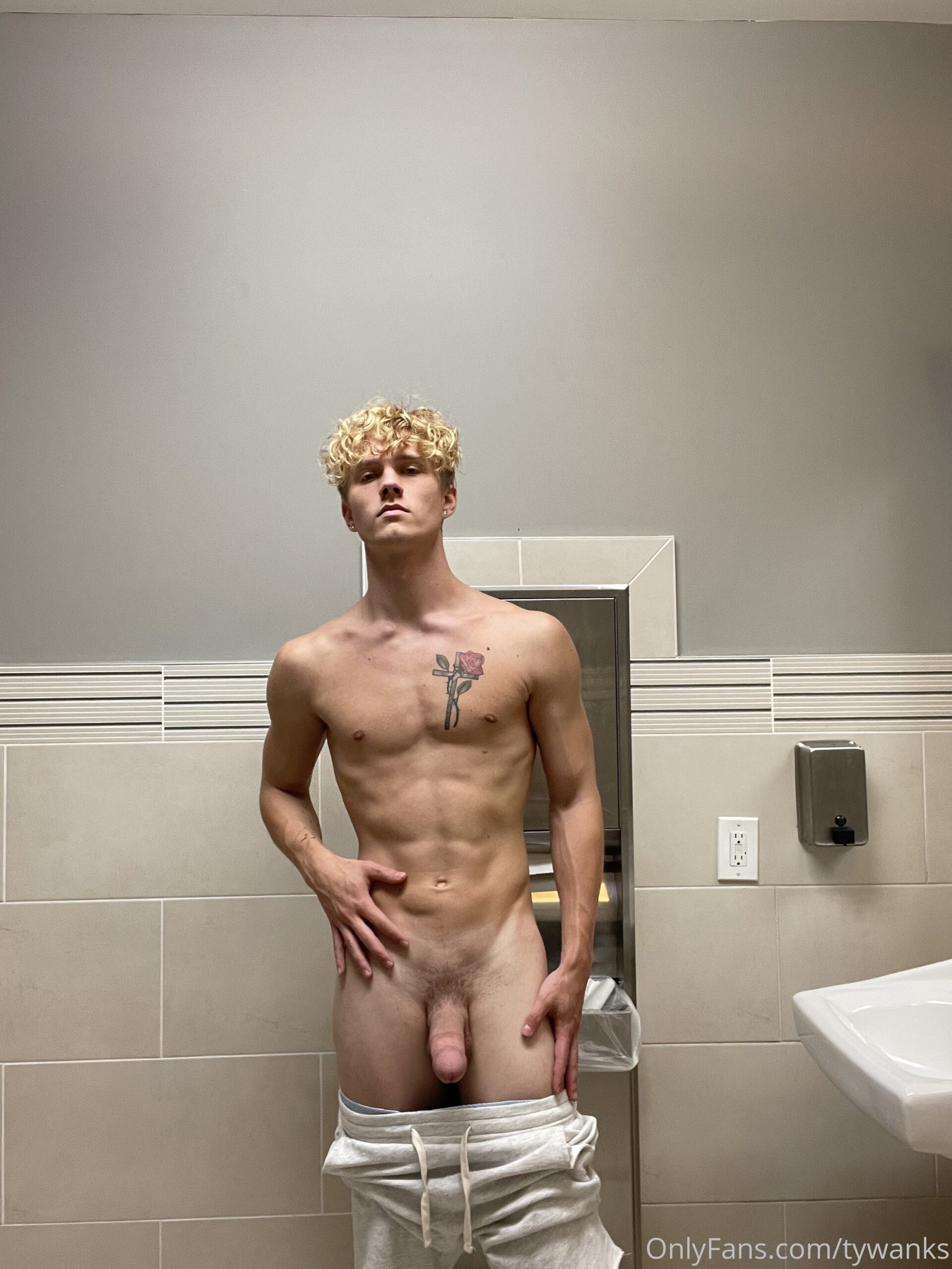 Sensational teen twinkish tywanks only fans Vid
1