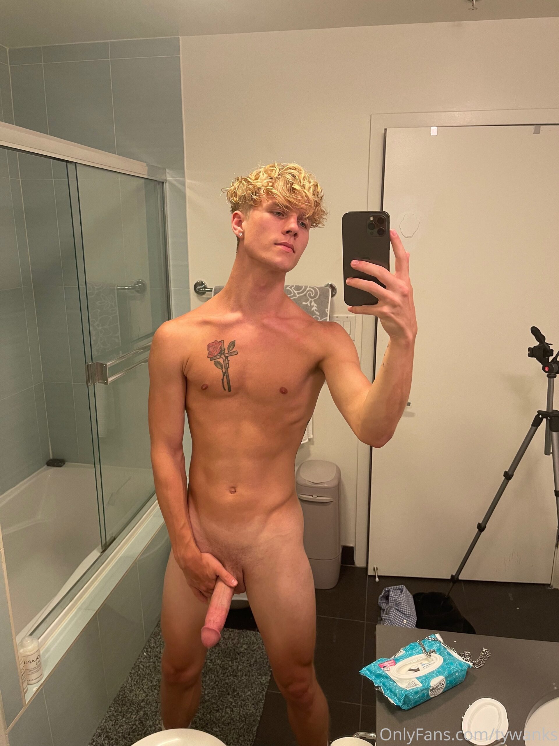 sensual tywanks leaked onlyfans
1