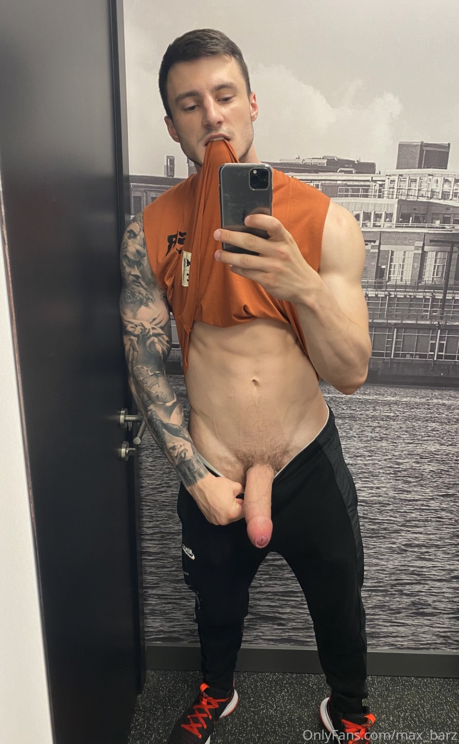 sexy jerking off гей онлифанс max_barz Nudes leak
7