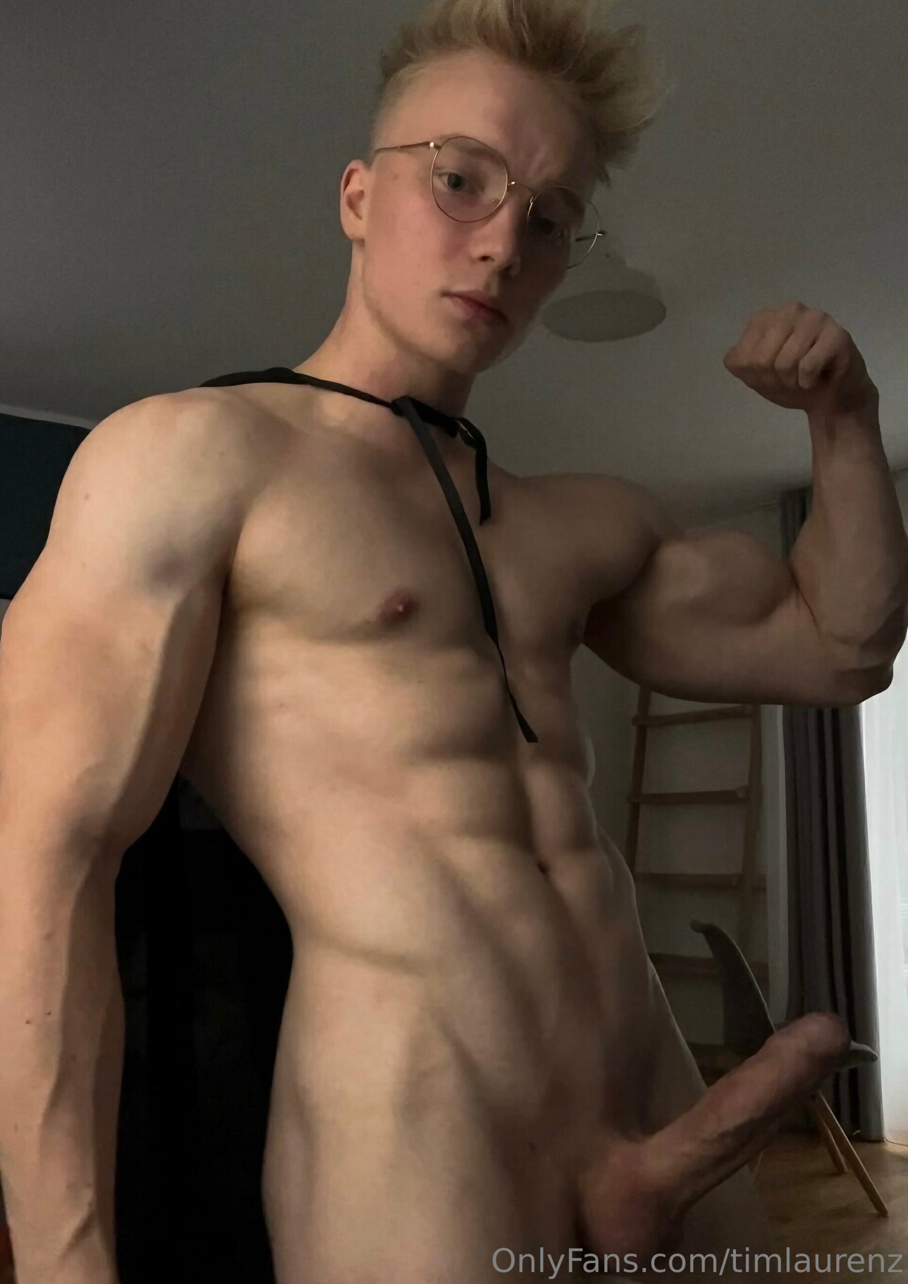 sexy playing with himself gut gebaut timvylo only fans leaks
0