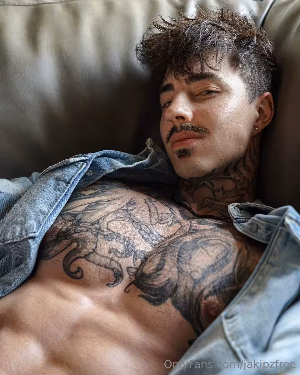 Shrewd tiktoker Jakipz nude Clip
1