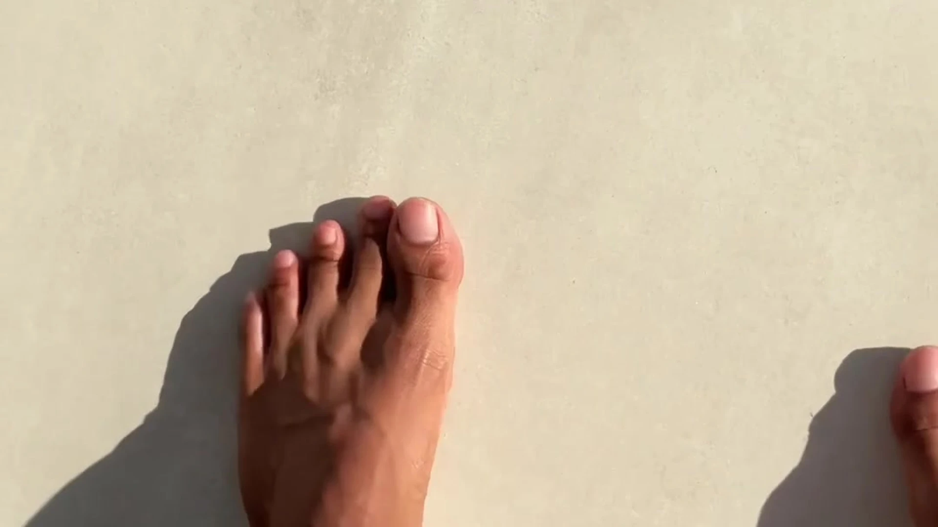 Sjaam SoyJaam Jeffry Aranda – My Big Feet
10
