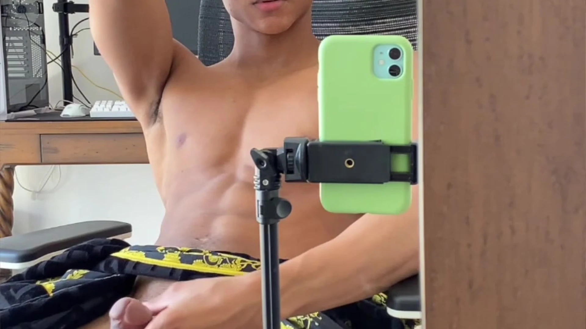 Sjaam SoyJaam Jeffry Aranda – Swipe Video
6