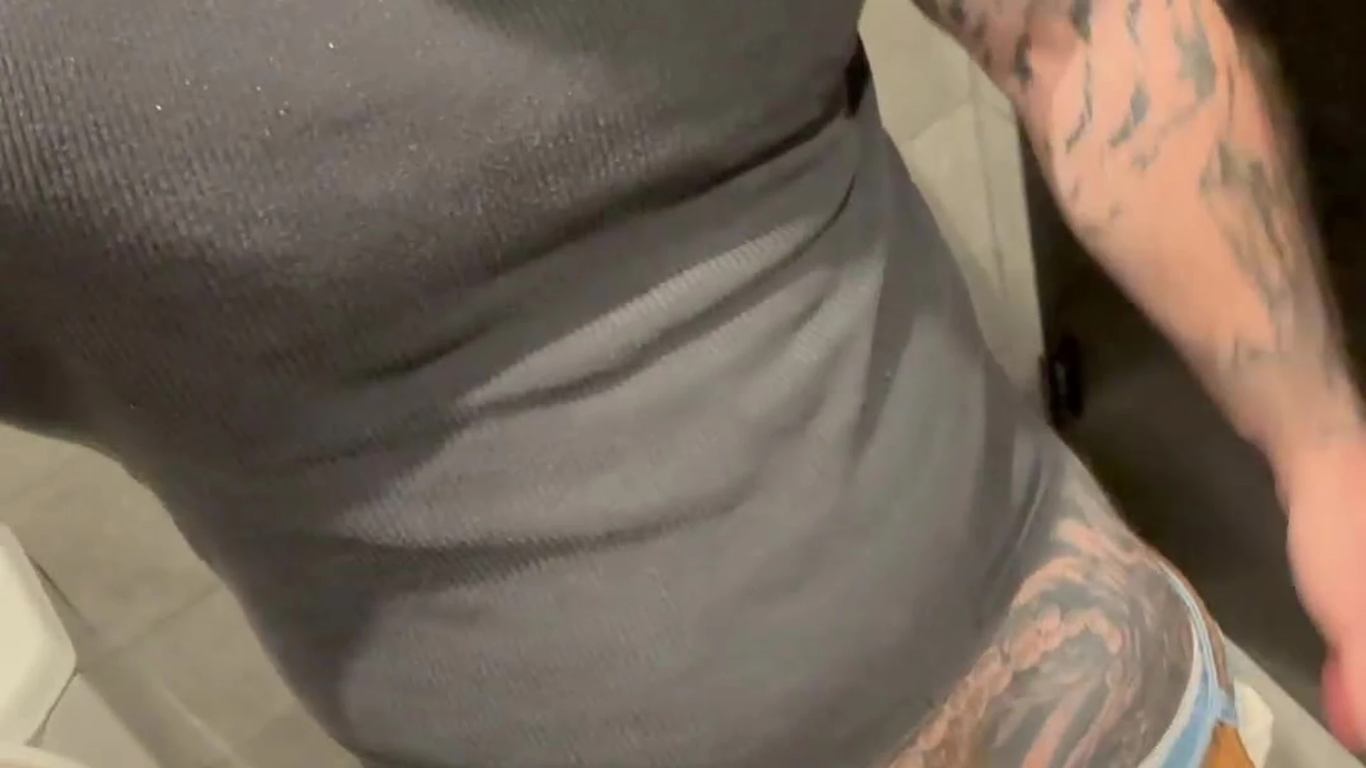slutty boy bitch Macizo Alex Grosso   Exclusive video full Epic
0