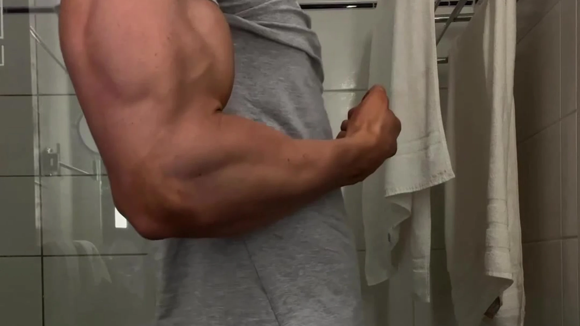 sympathisch Tim Vylo Leaked nudes
6