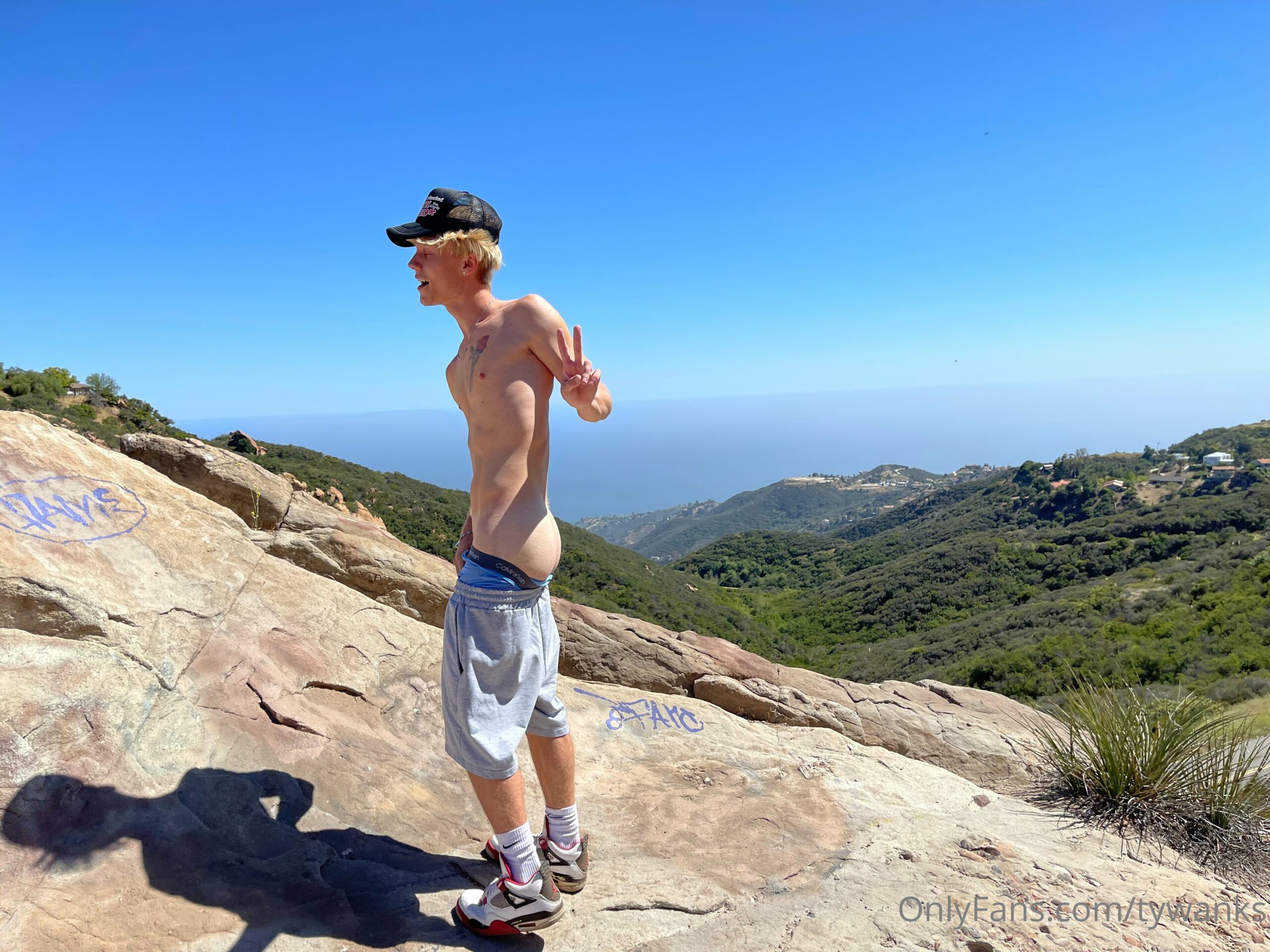 Tenacious gooning twinkish Tyler Pauley sexy onlyfans leak
0