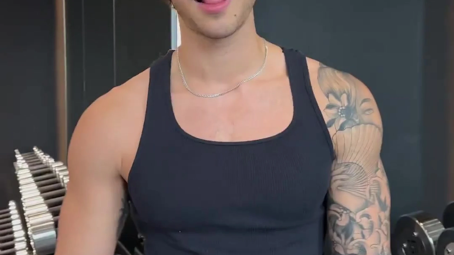 tiktok star Evan Lamicella Leaked full vid
1