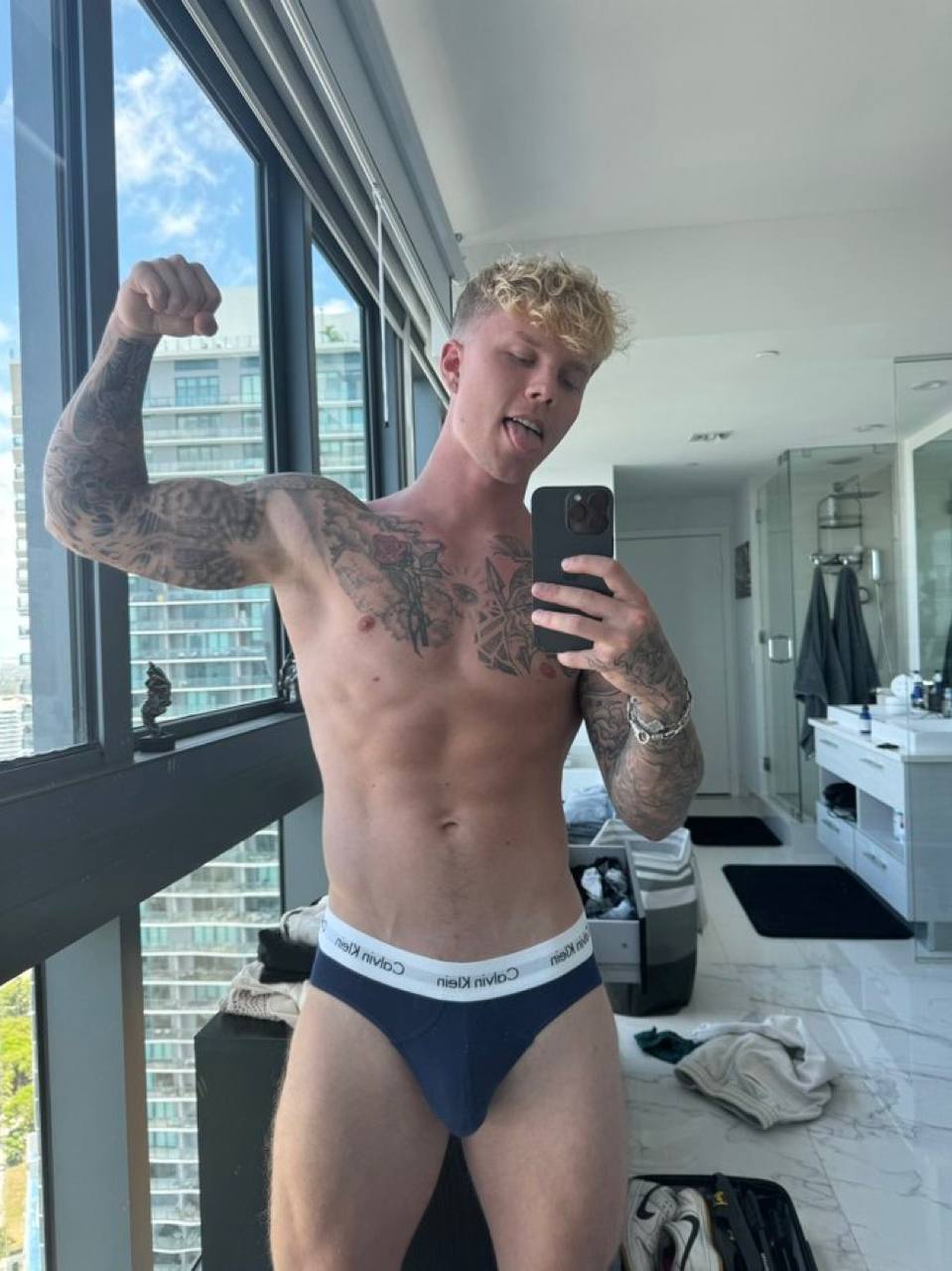 twinkish troytempts fuck Sensational
0