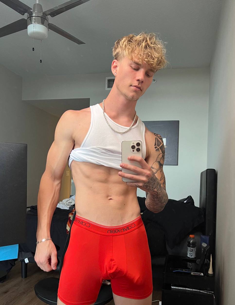 twinkish Tyler Pauley ass Epic
1