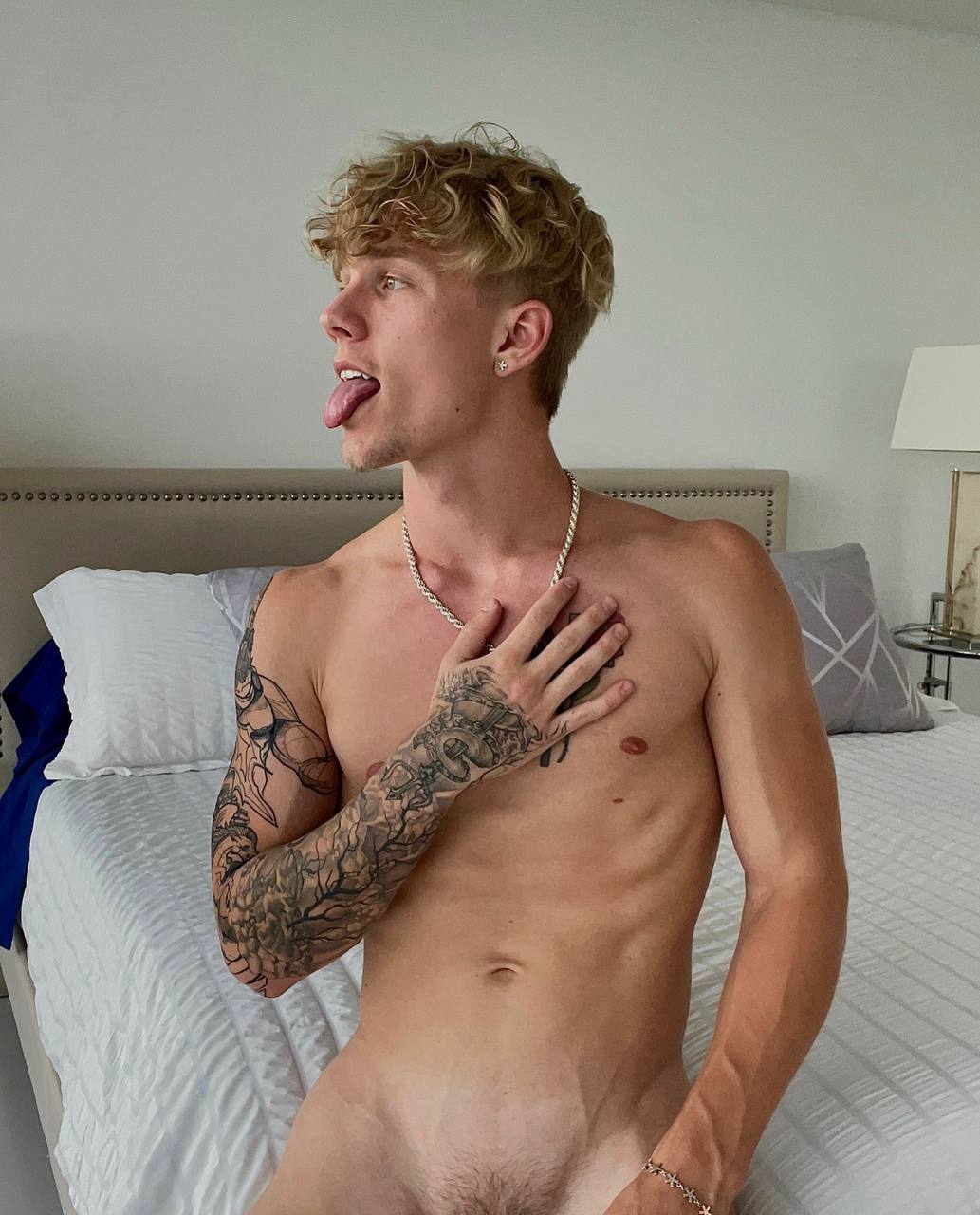 twinkish Tyler Pauley leaked nudex Epic
2