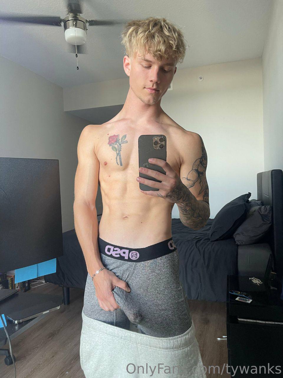 twinkish Tyler Pauley of leaks Exposed
0
