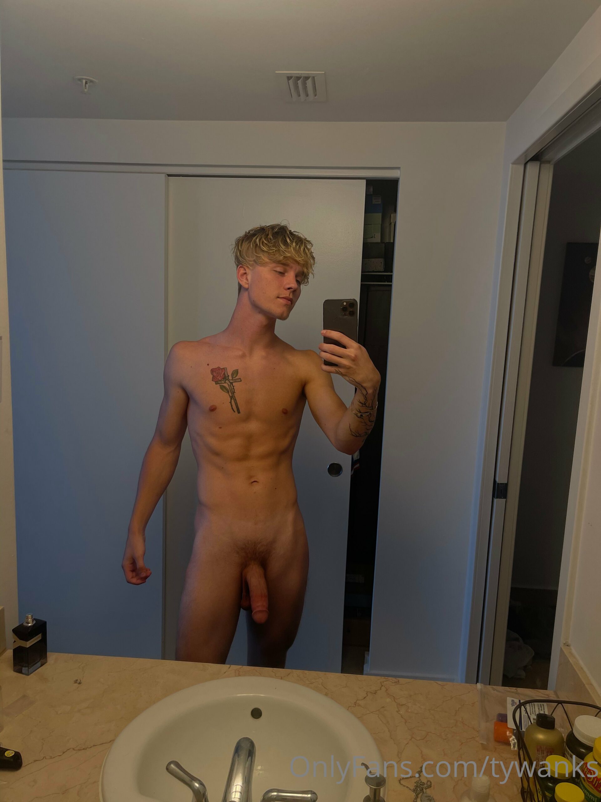 twinkish Tyler Pauley onlyfans nudes
2