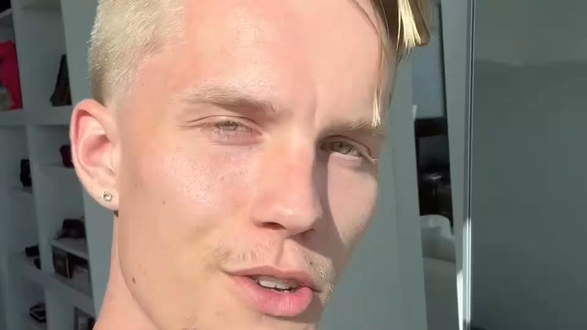 Young tywanks nude pecs Exclusive vid full
6
